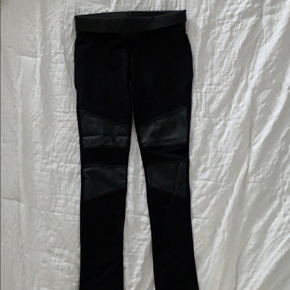 leggings with faux leather detail